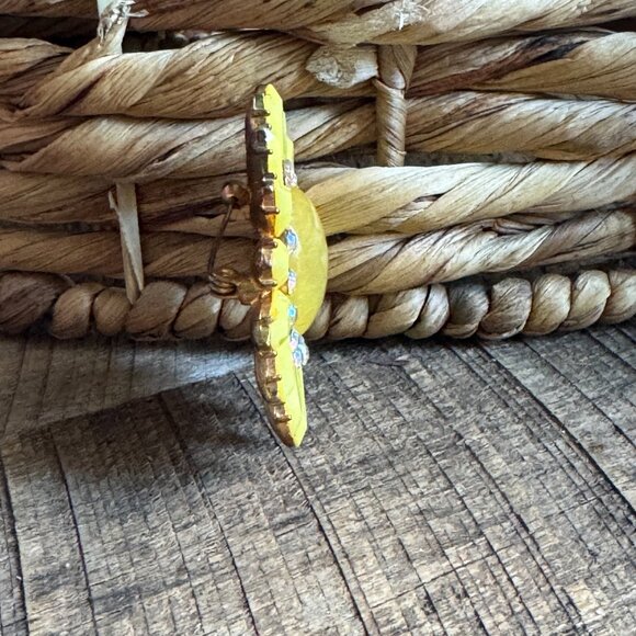 60s Yellow Sunburst Brooch - Picture 4 of 8